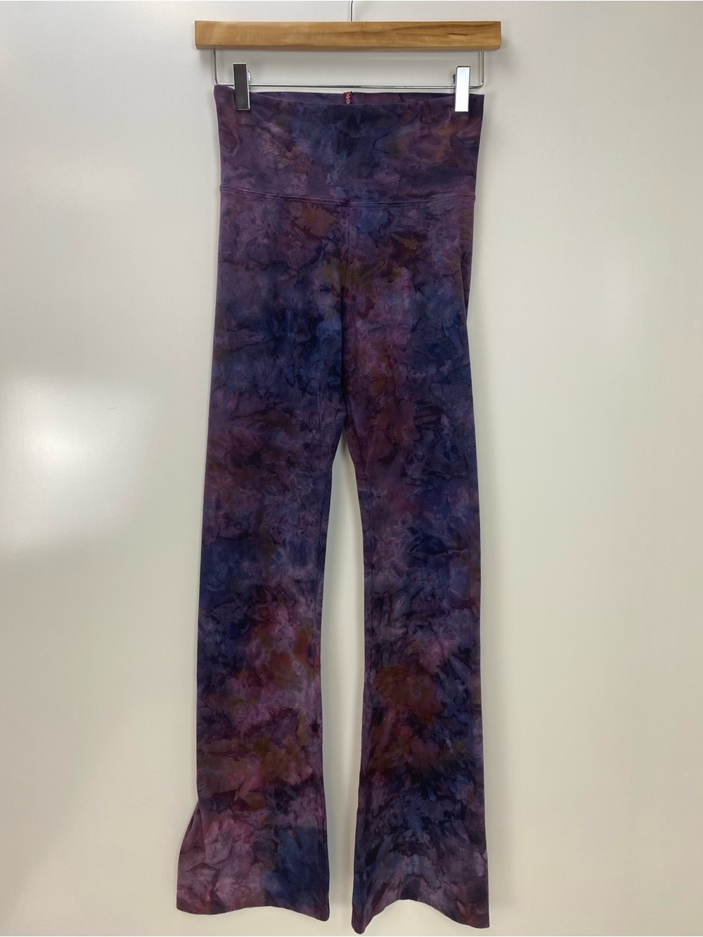 Hard Tail Purple Tie-Dye Flare Leggings